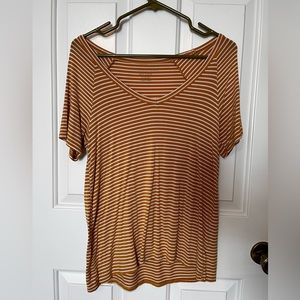 American Eagle XS yellow and white stripes